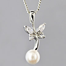 Fashion Freshwater Pearl Pendant, Butterfly